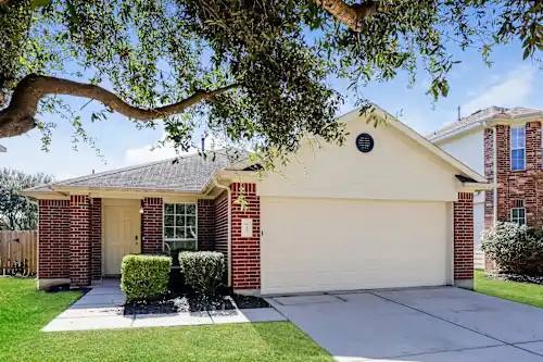 Primary Photo - 930 Doubletree Glen Dr