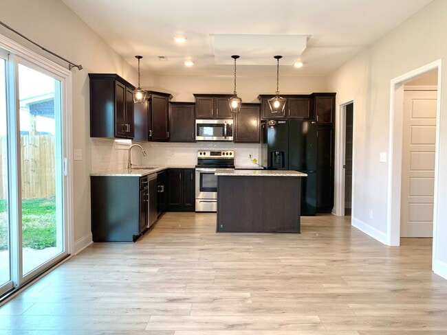 Building Photo - 208 Copeland Rd