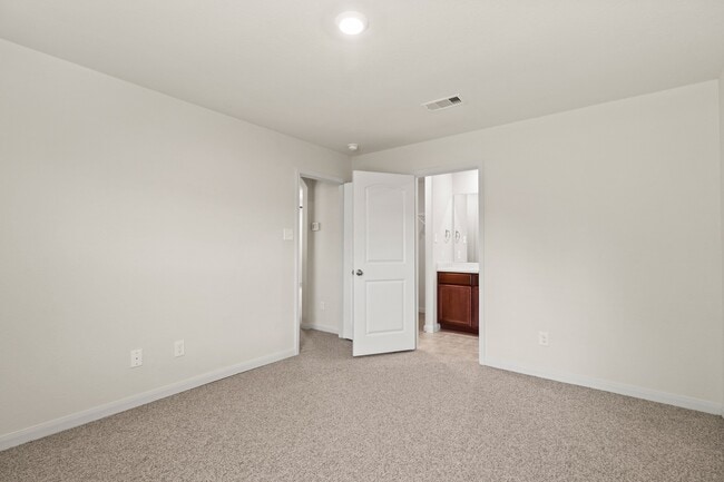 Building Photo - 27104 Leonardo Dr