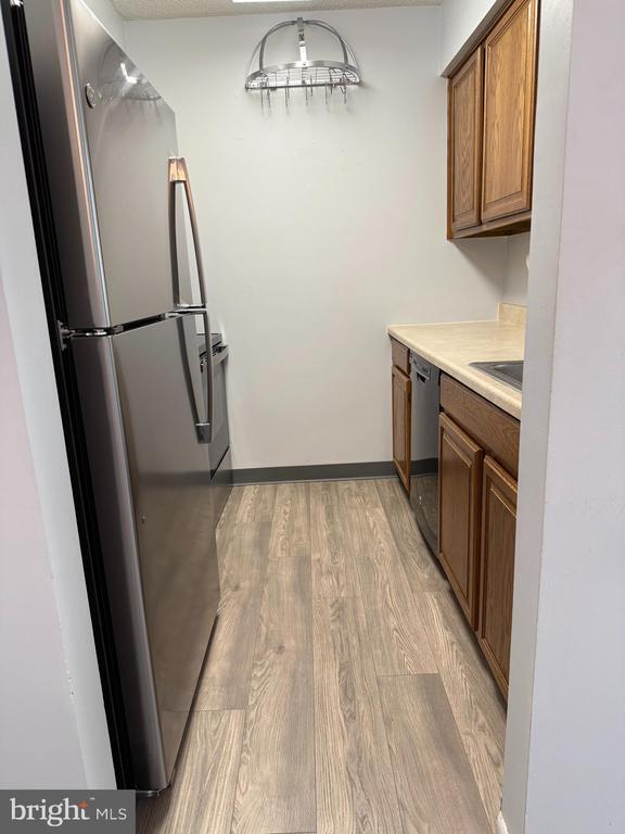 Building Photo - 1819 Ravens Crest Dr