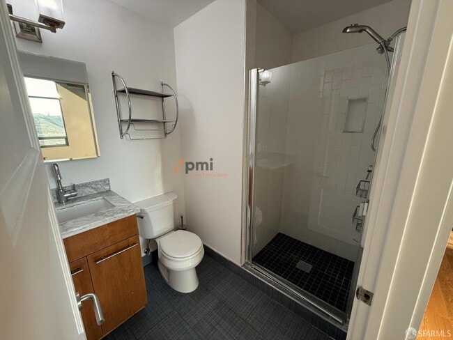 Building Photo - 209 9th St