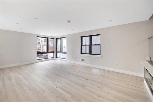 Building Photo - 526 64th St