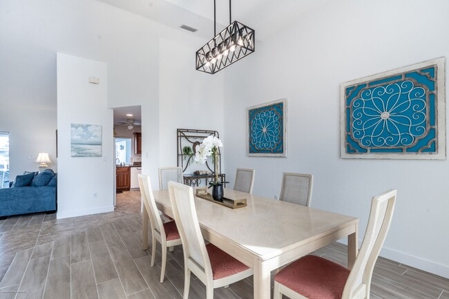 Building Photo - 2572 Brazilia Ct