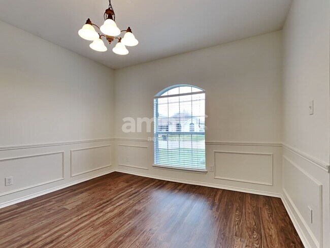 Building Photo - 12424 Silver Mist Trail