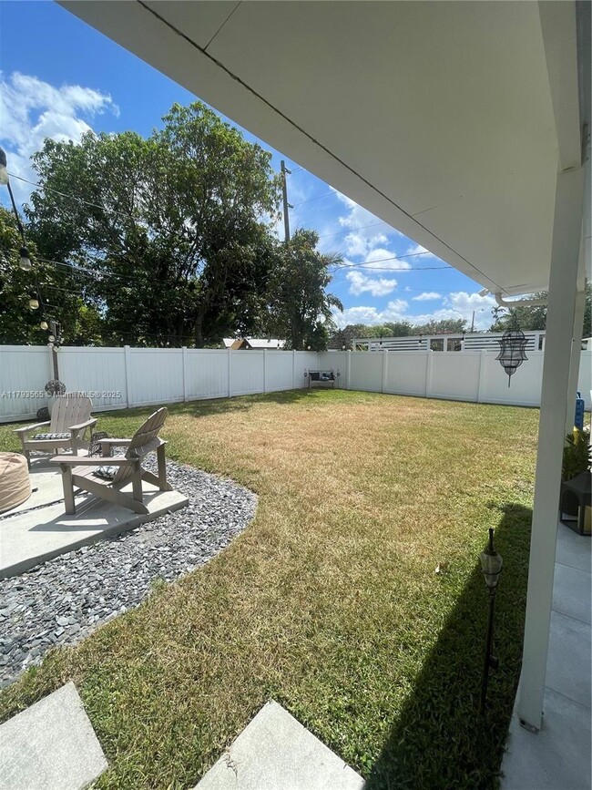 Building Photo - 9770 SW 85th Terrace