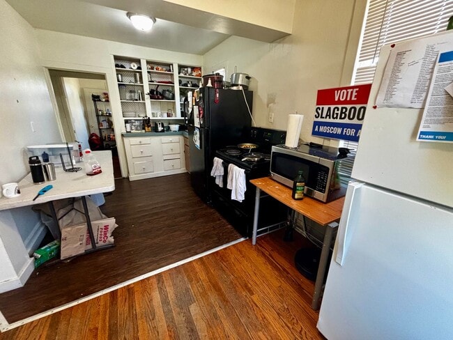 Building Photo - 617 S Jefferson St