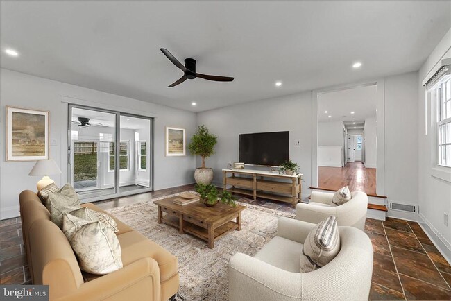 Building Photo - 919 S Concord Rd