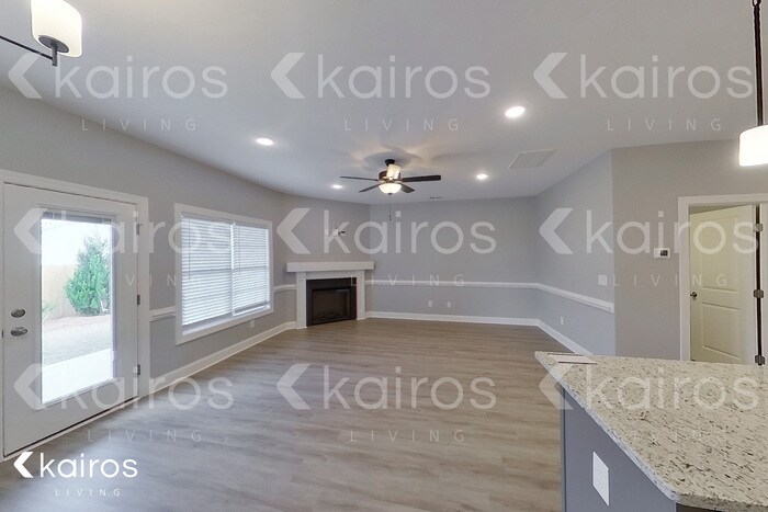 Building Photo - 3717 Oak Leaf Wy