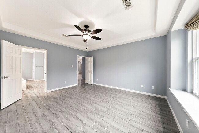 Building Photo - 5707 Overton Park Dr