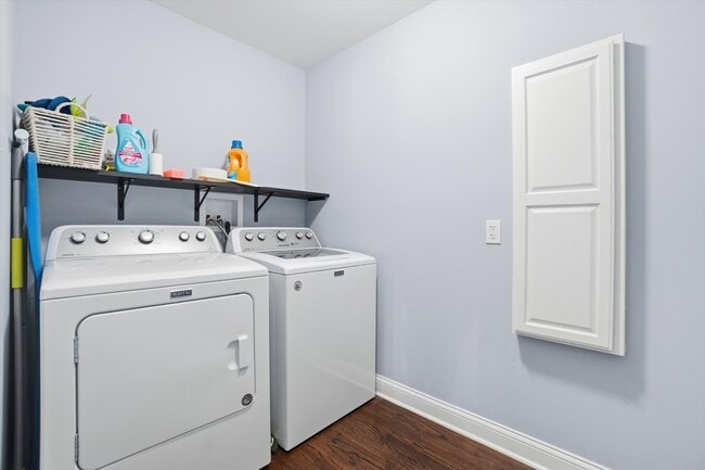 Building Photo - 13141 W Stonewood Dr