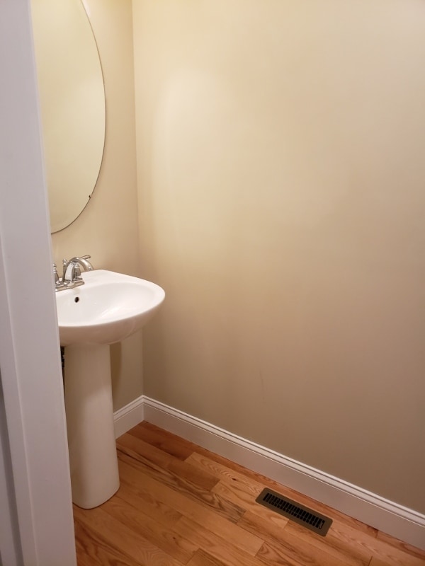 Building Photo - 10 Cardigan Ct