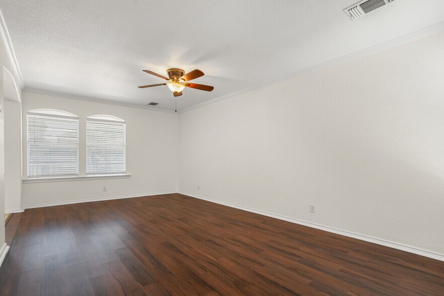 Building Photo - 2134 Colorado Bnd