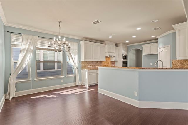 Building Photo - 2606 Kennedy Dr