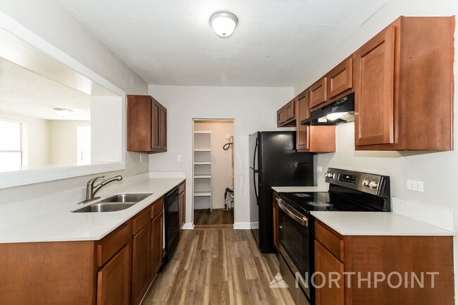 Building Photo - Irresistible Single Family Home | 3 BR/2BA | In Jacksonville