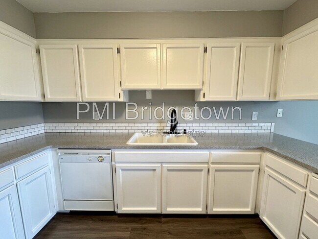 Building Photo - 14575 SW Walker Rd