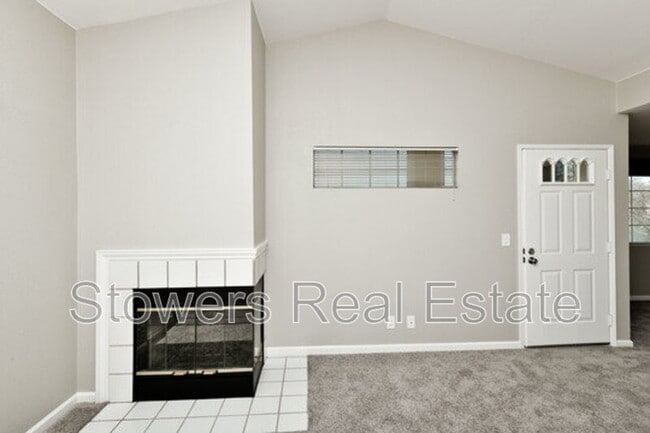 Building Photo - 7052 Dublin Meadows St
