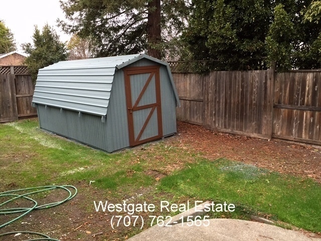 Building Photo - 1069 Ely Blvd S