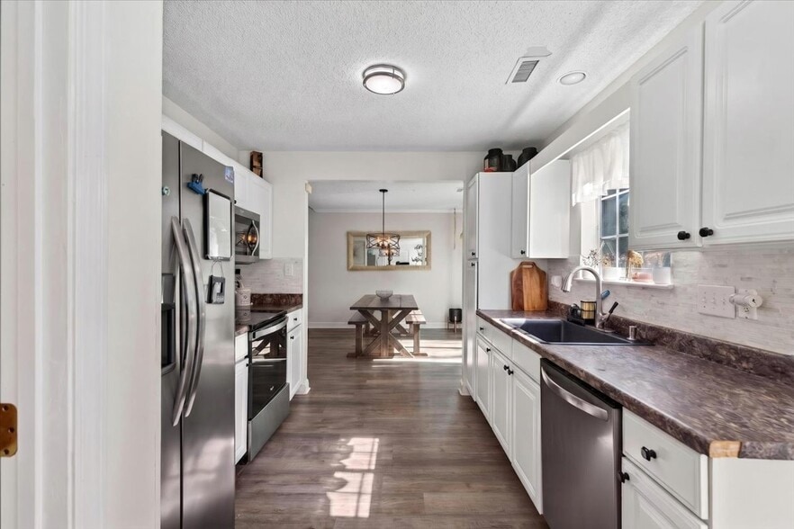 Building Photo - 5124 Rosemede Dr