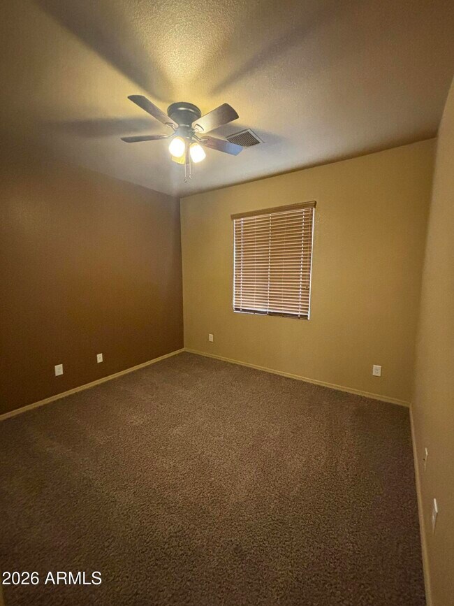 Building Photo - 5558 Wilder Dr