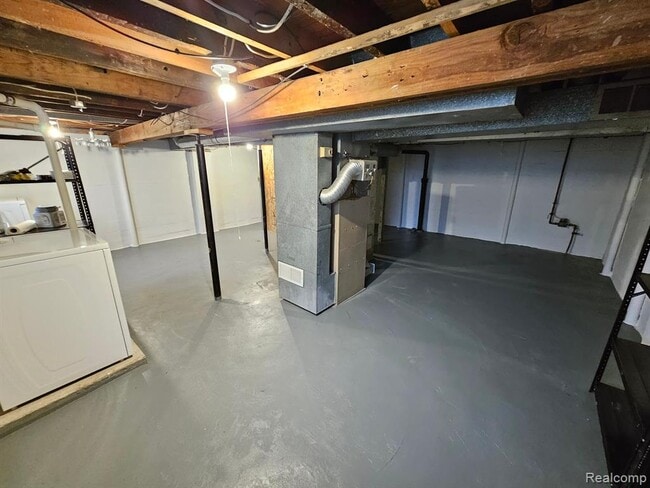 Building Photo - 5709 N Gulley Rd