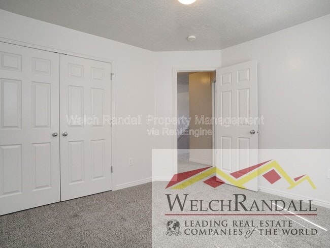 Building Photo - 1428 N 2575 E