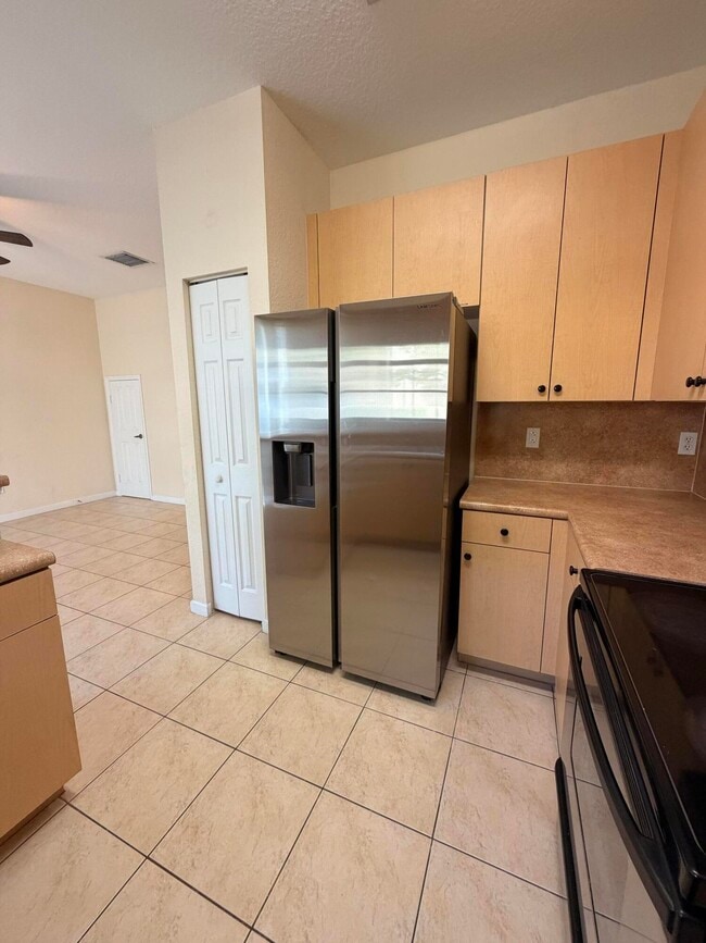 Building Photo - 1791 SW Porta Nuovo Terrace