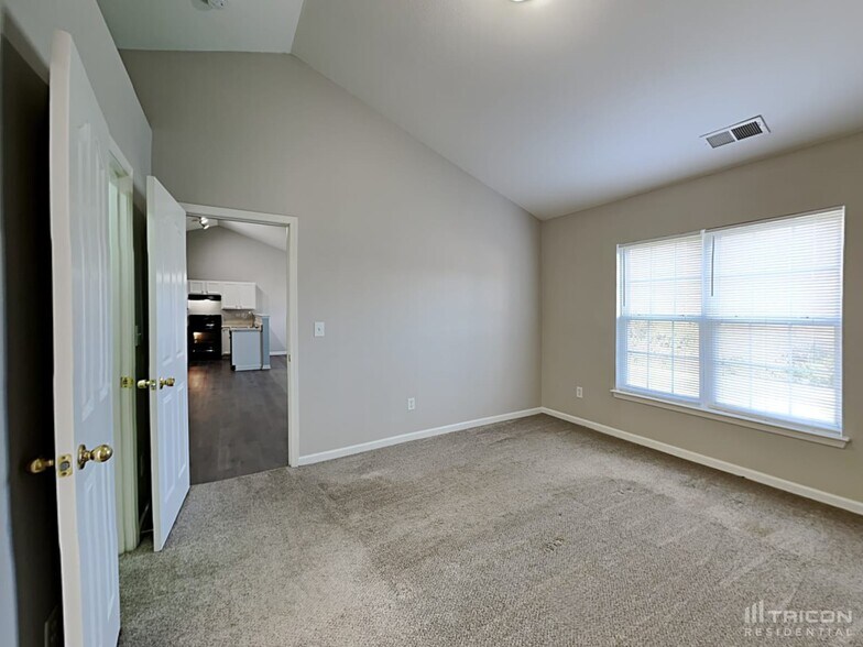Building Photo - 1513 Tirano Ct