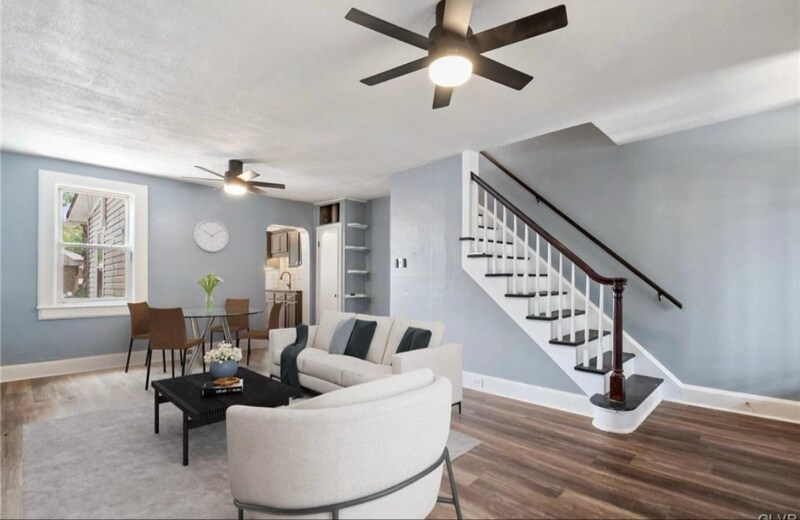 Building Photo - 256 Lehigh Ave