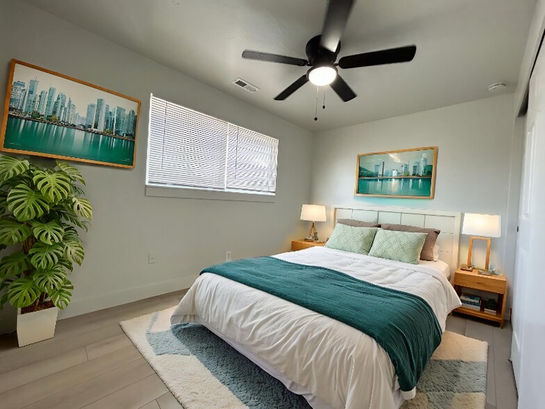 Building Photo - 1853 Parkway Blvd