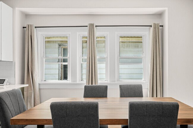 Building Photo - 1215 N Warman Ave