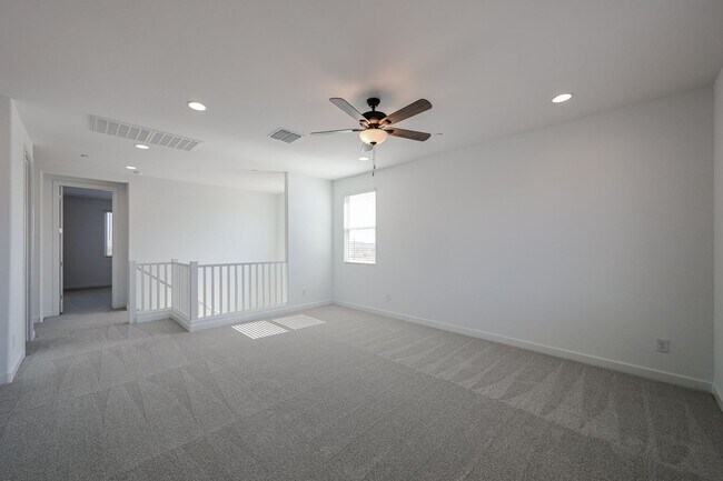 Building Photo - 4-Bedroom Home in Mystic at Lake Pleasant