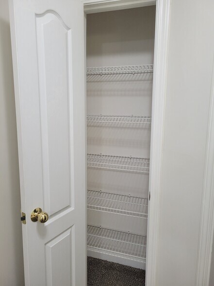 Building Photo - 614 Vineyards Ct