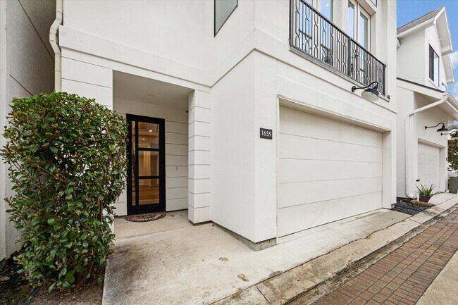 Building Photo - 1659 Bingle Rd