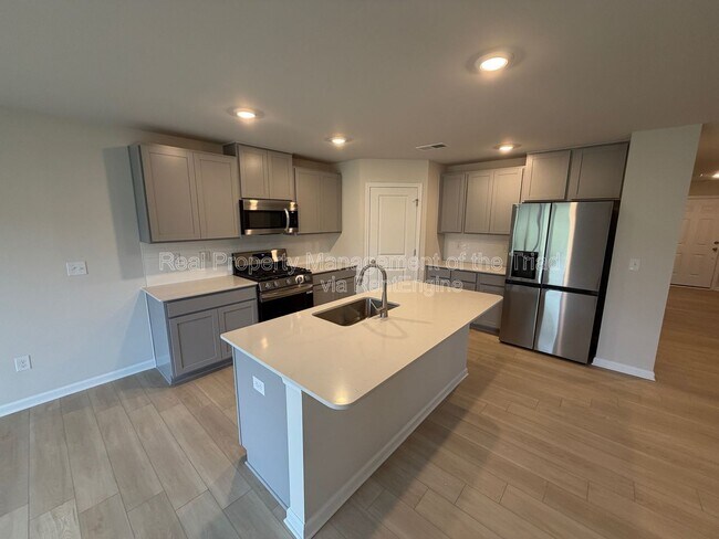Building Photo - 1784 Mallard Dr