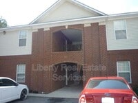 Building Photo - 135 Rolland St