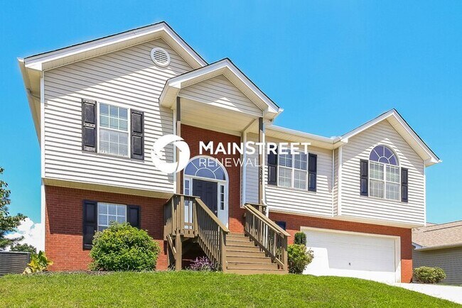 Building Photo - 4 Bedroom Pet-Friendly Home in REX, GA with Main Street Renewal