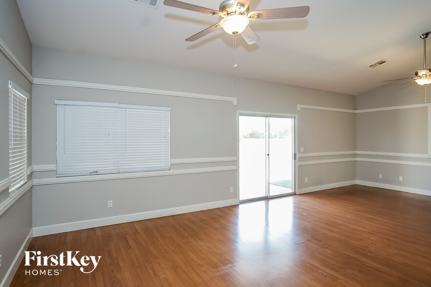 Building Photo - 5900 Kane Holly St