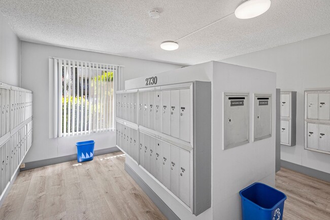 Building Photo - Walnut Creek! 1 bedroom 1 bathroom, Walk t...
