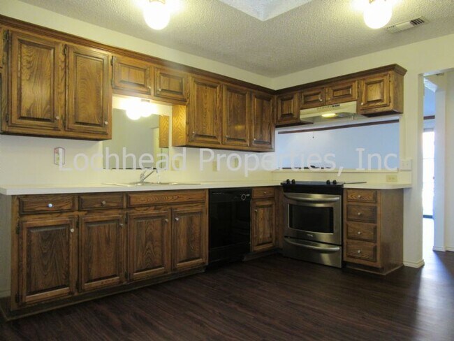 Building Photo - Beautiful Duplex in Plano!!!