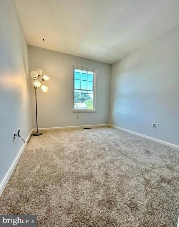 Building Photo - 8807 Briarcliff Ln
