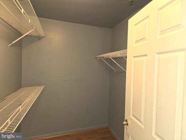Building Photo - 12 Owens Landing Ct