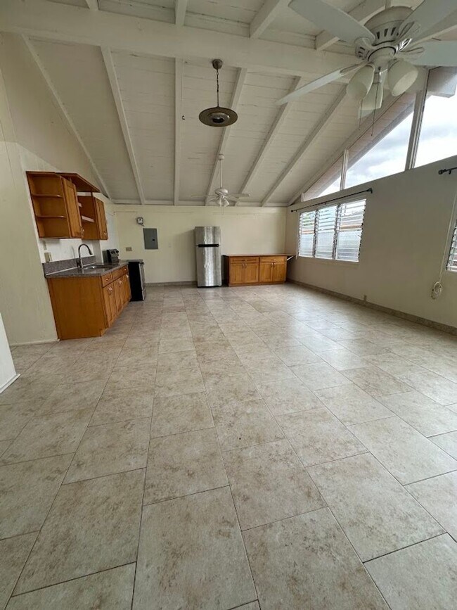 Building Photo - 1026 Kaweloka St