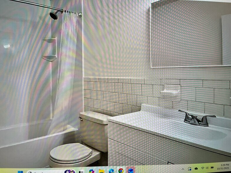 Building Photo - 147 Milk St