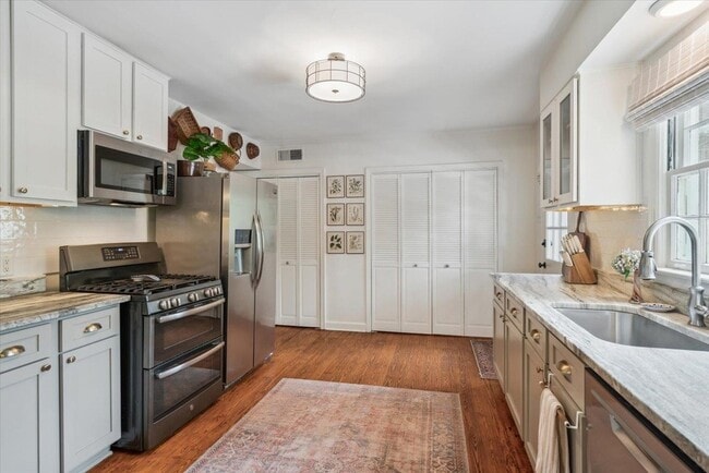 Building Photo - 181 Wallace Rd