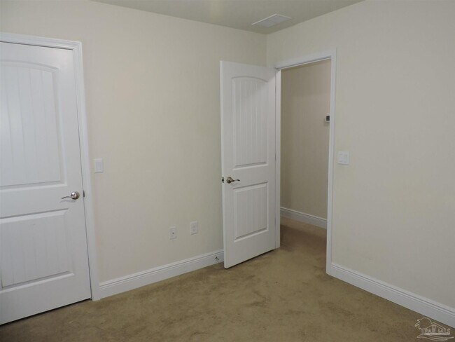 Building Photo - 5070 Carmell Ridge Cir