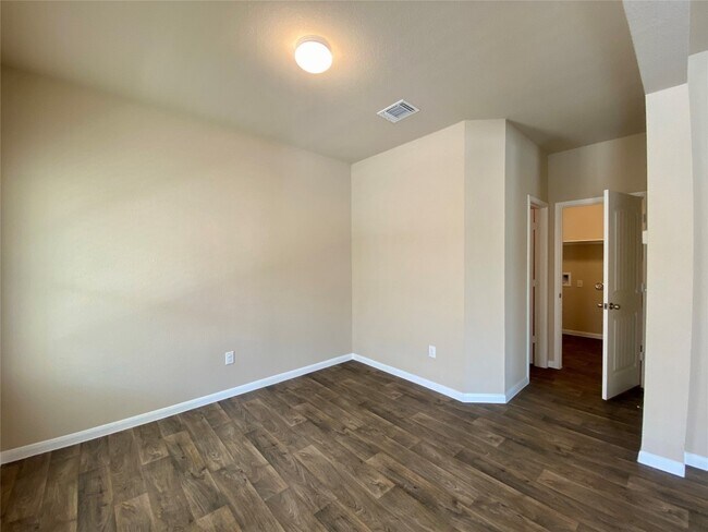 Building Photo - 3012 Tilmon Ln.