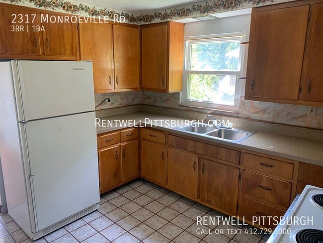 Building Photo - 3 Bedroom Home in Monroeville