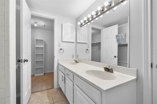 Building Photo - 1001 Liberty St