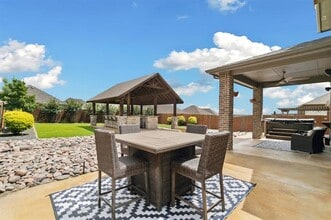 Building Photo - 15236 Holly Bay Ct