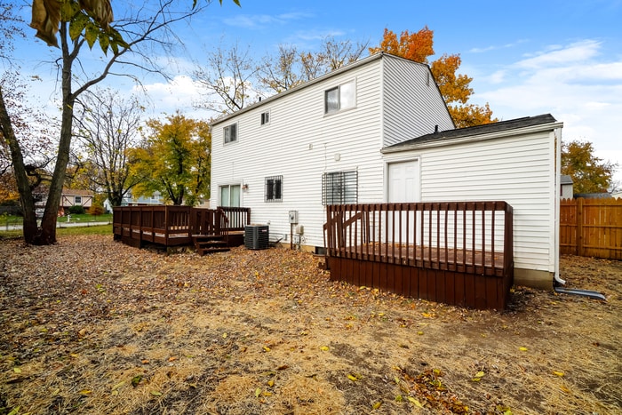 Building Photo - 3472 Green Meadows St